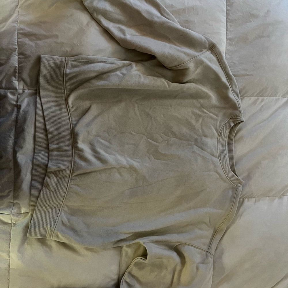 Universal Cream Sweatshirt